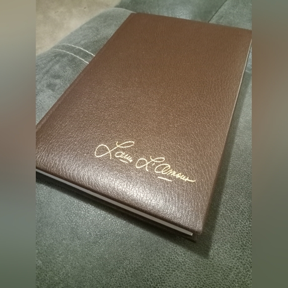 1982 Faux leather Hardcover Treasure Mountain by: Louis L'Amour - Picture 3 of 14